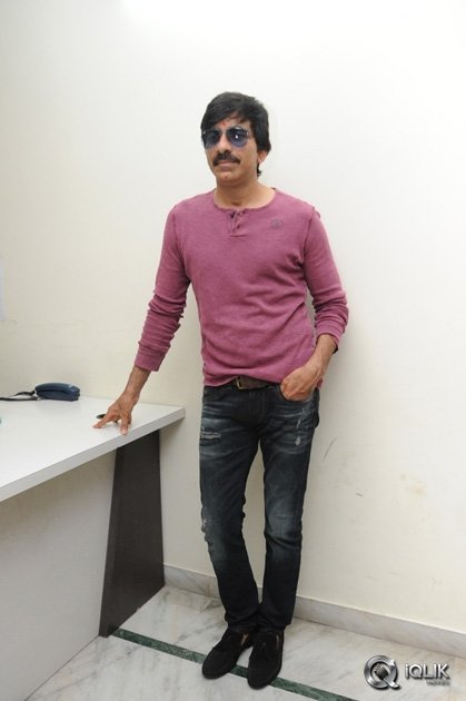 Yevado-Okadu-Movie-Opening